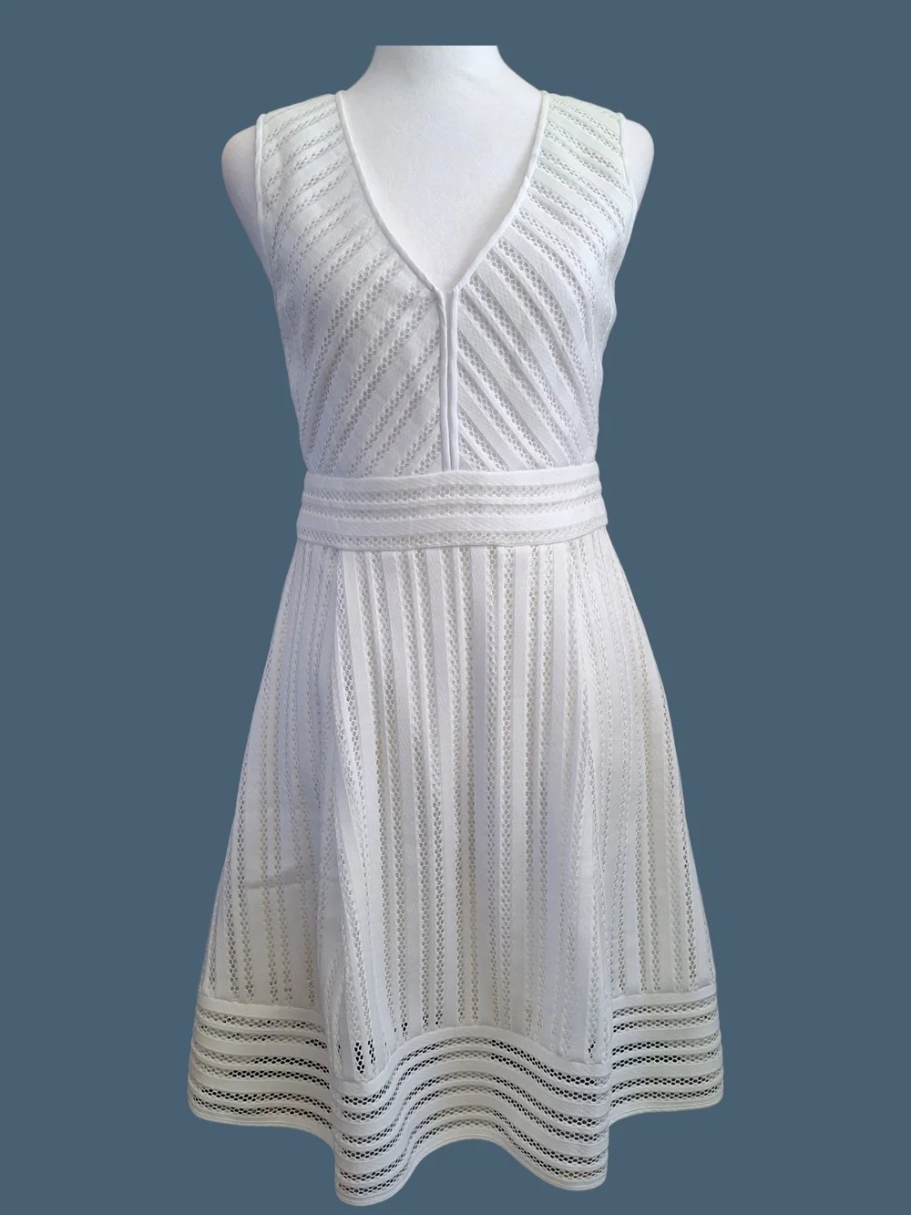 J Crew White Lace V-Neck Sleeveless Fit & Flare Dress - Size 2